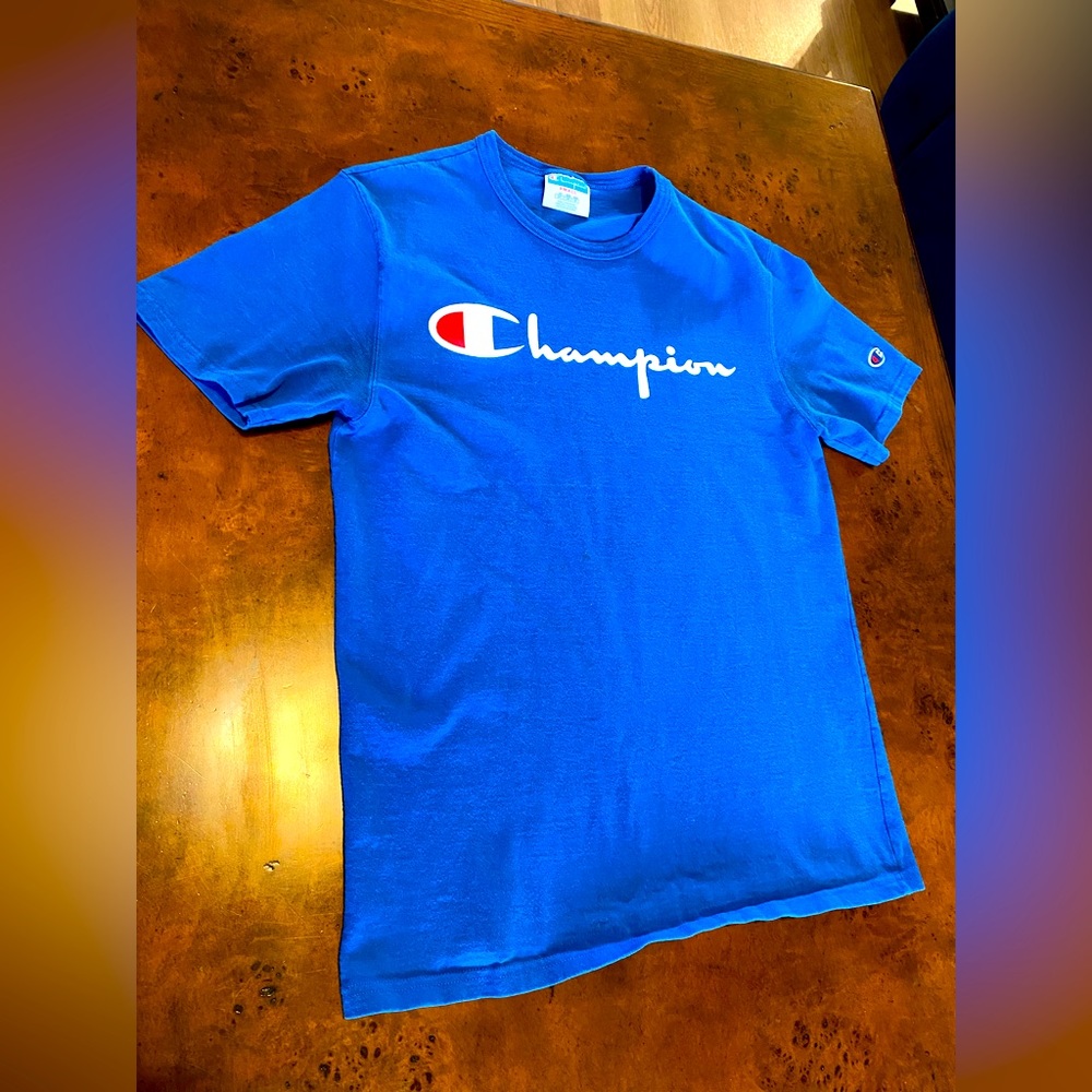 Mens Champion Tee Size Small in blue.